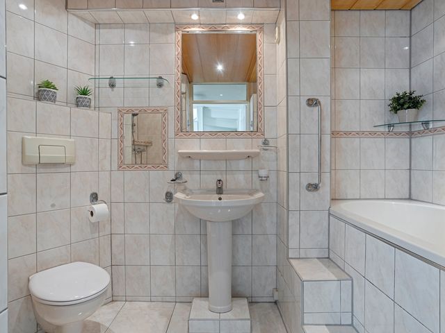 Doorzwin 1215, Julianadorp