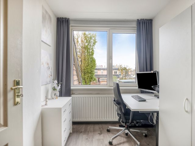 Doorzwin 1215, Julianadorp