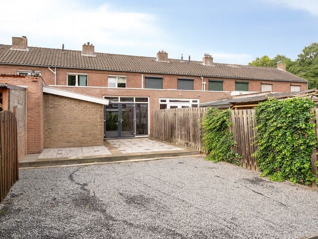 Edmond Jasparstraat 11, Sittard