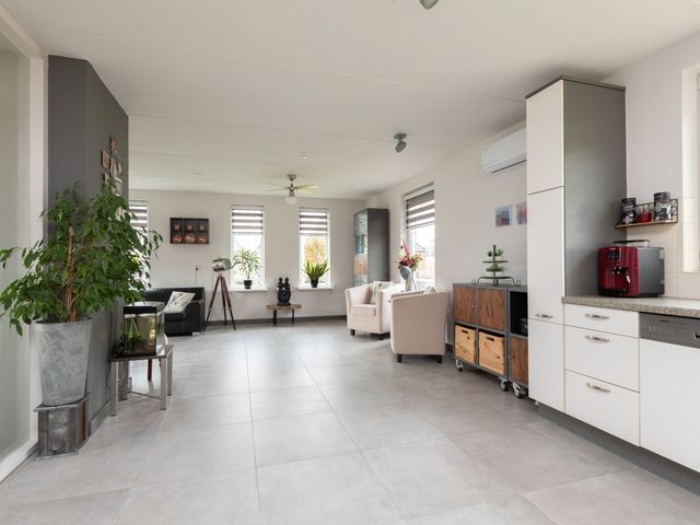 Waaxenserweg 11, Lollum