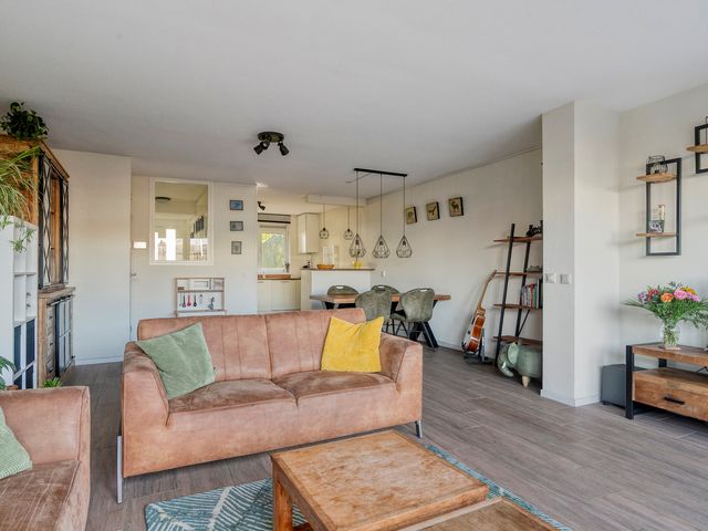 C. van Eesterenplein 54, Almere