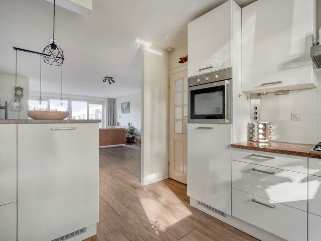 C. van Eesterenplein 54, Almere