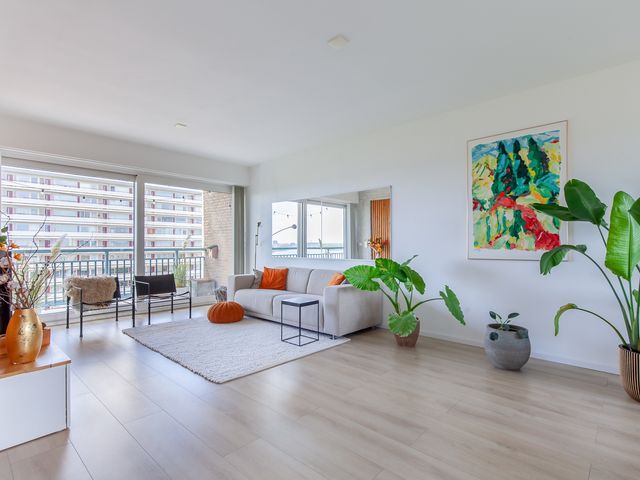 Burgemeester Hogguerstraat 261, Amsterdam