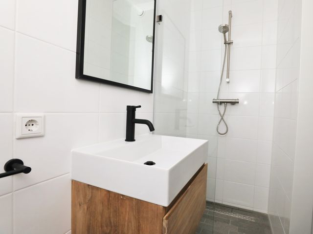 Meentweg 11A4, Bussum