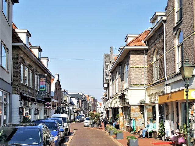 Meentweg 11A4, Bussum