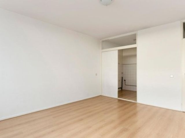 Saffierstraat ONG, Alphen aan den Rijn