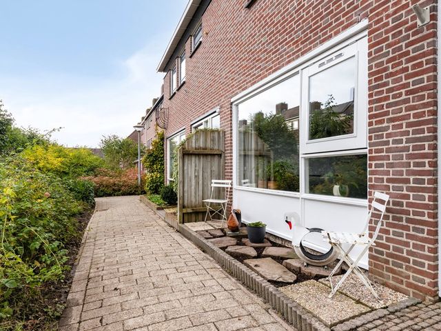 Klagerstuin 95, Zwaag