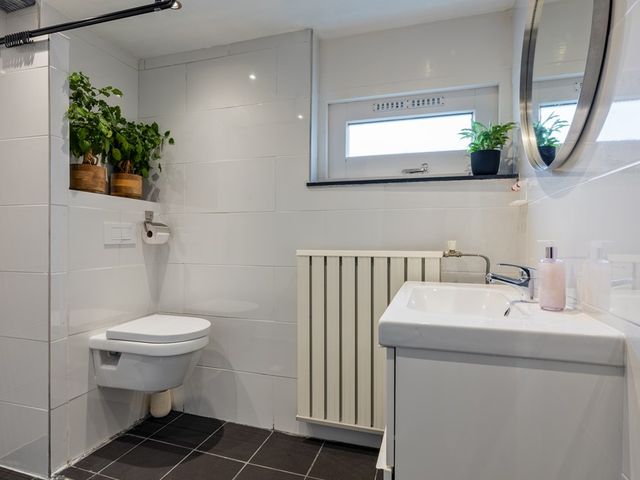 Klagerstuin 95, Zwaag