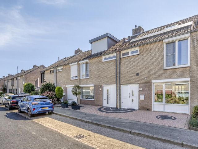 Marsanahof 71, Maastricht