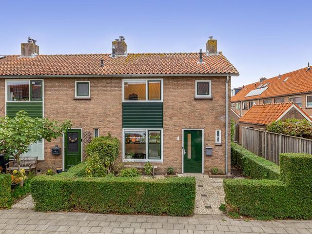 Trompstraat 4, Rozenburg