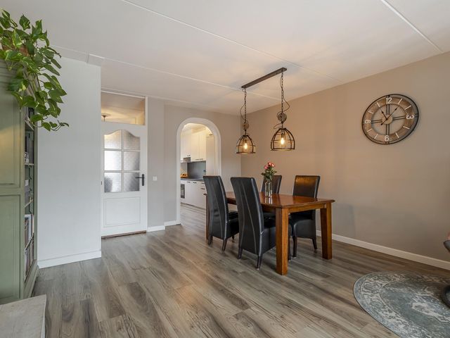 Breedewaij 48, Hardinxveld-Giessendam