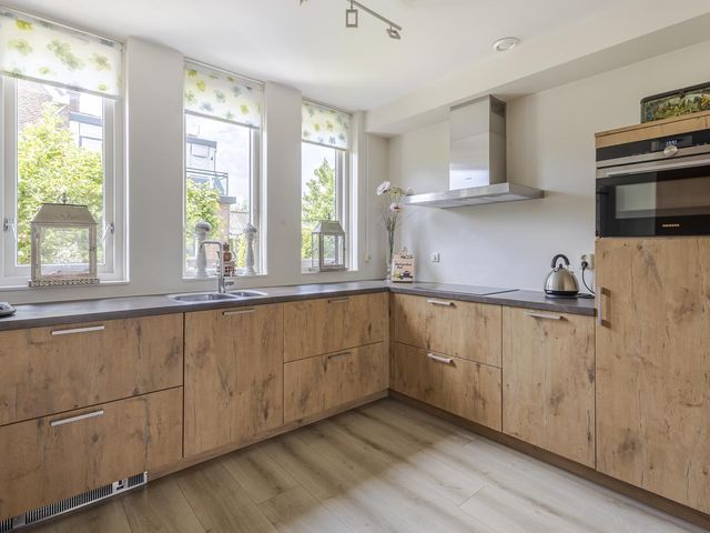 Reepijzer 8, Hardinxveld-Giessendam