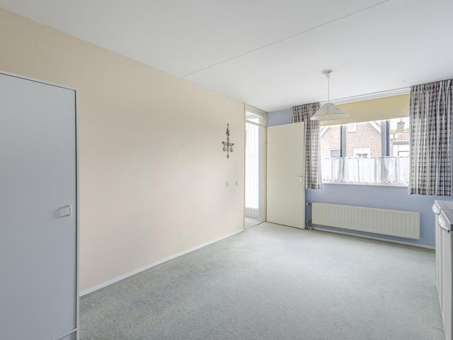 Reepijzer 8, Hardinxveld-Giessendam