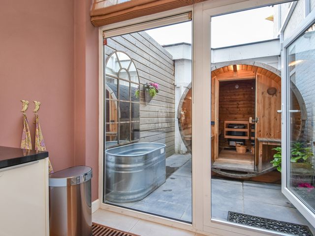 Edisonstraat 107, 's-Gravenhage