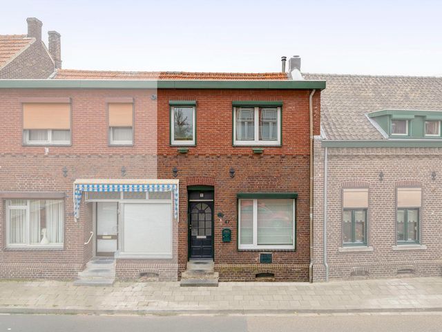 Spoorstraat 47, Tegelen