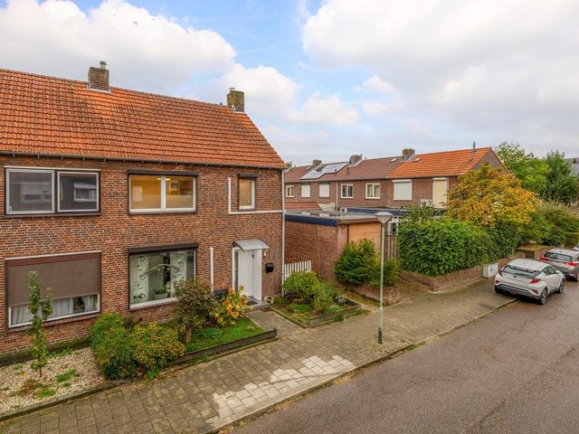 Thorbeckestraat 28, Tegelen