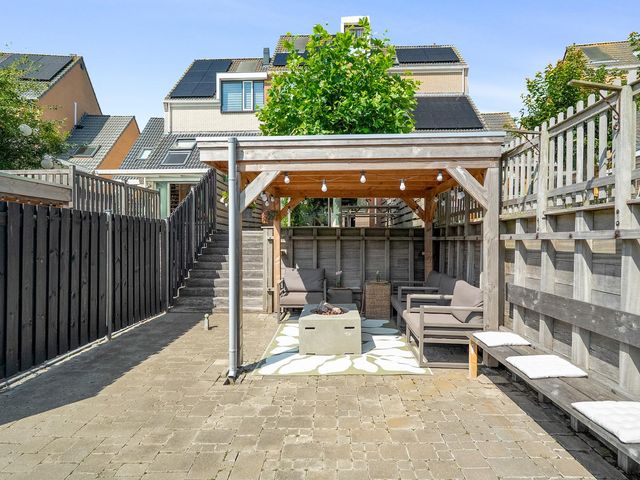 Andromeda 106, Den Helder