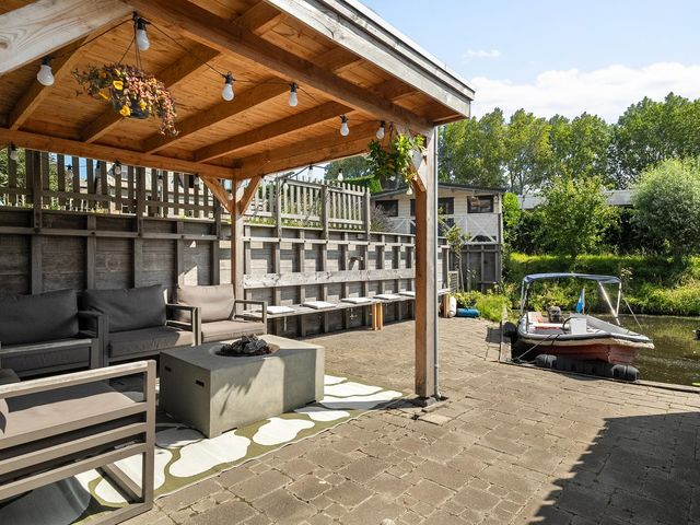 Andromeda 106, Den Helder