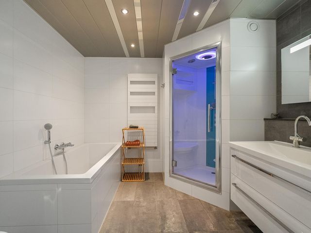 Andromeda 106, Den Helder