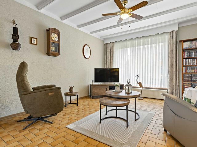 Hendrik van Leyenstraat 19, Born