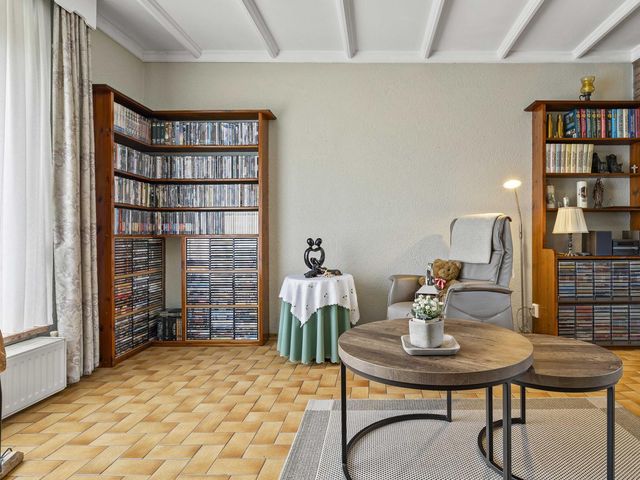 Hendrik van Leyenstraat 19, Born