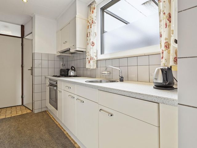 Hendrik van Leyenstraat 19, Born