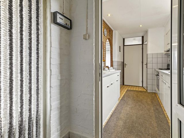 Hendrik van Leyenstraat 19, Born