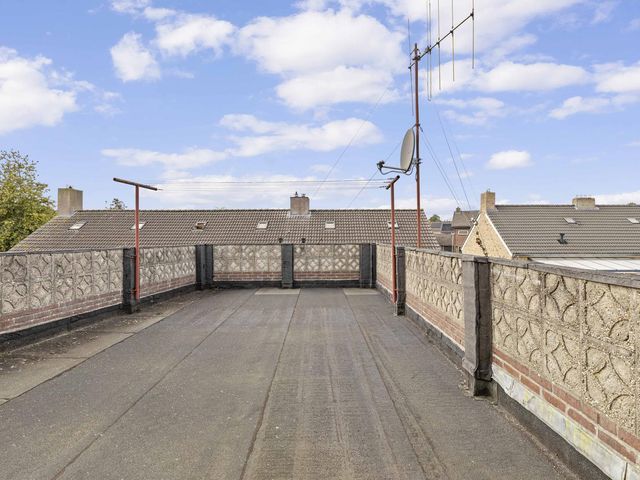 Hendrik van Leyenstraat 19, Born