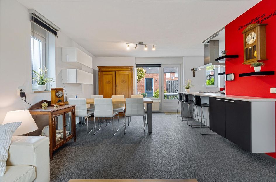 Deken Lendersstraat 31