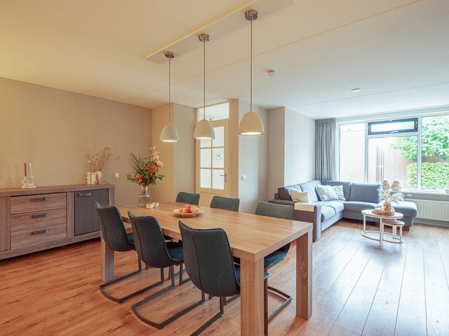 St. Anthoniusstraat 1 04, Nieuw-Vennep