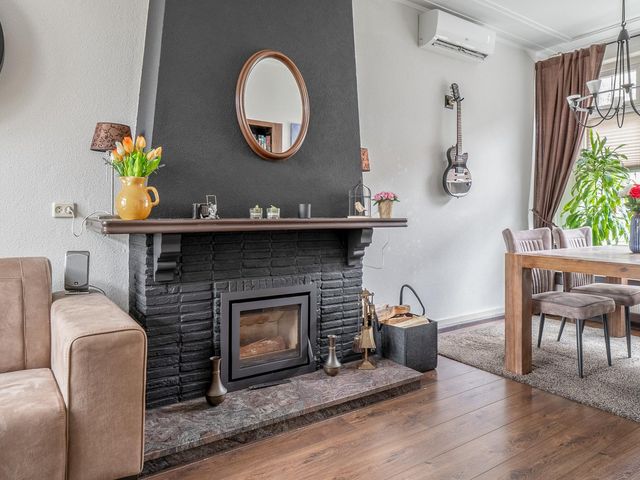 Gronausevoetpad 18, Enschede