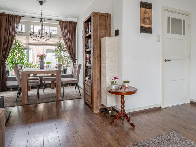 Gronausevoetpad 18, Enschede