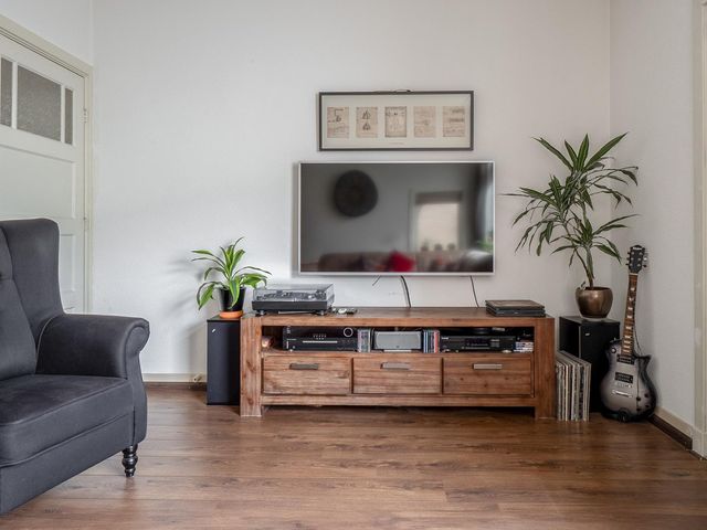 Gronausevoetpad 18, Enschede