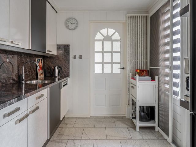 Gronausevoetpad 18, Enschede