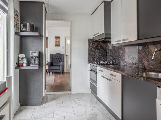 Gronausevoetpad 18, Enschede