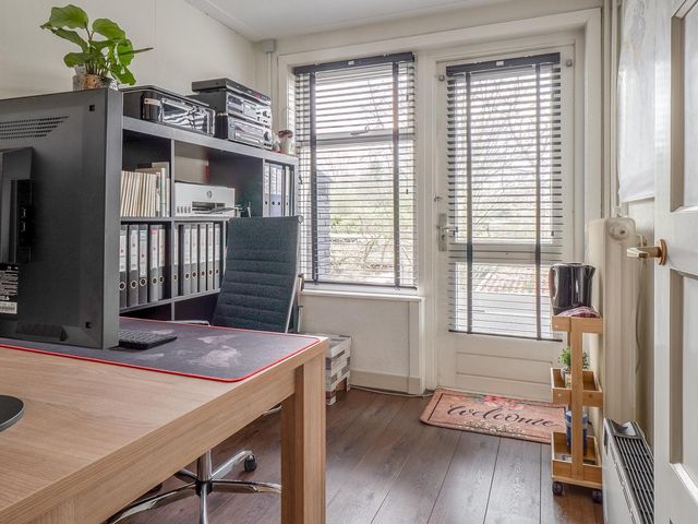 Gronausevoetpad 18, Enschede