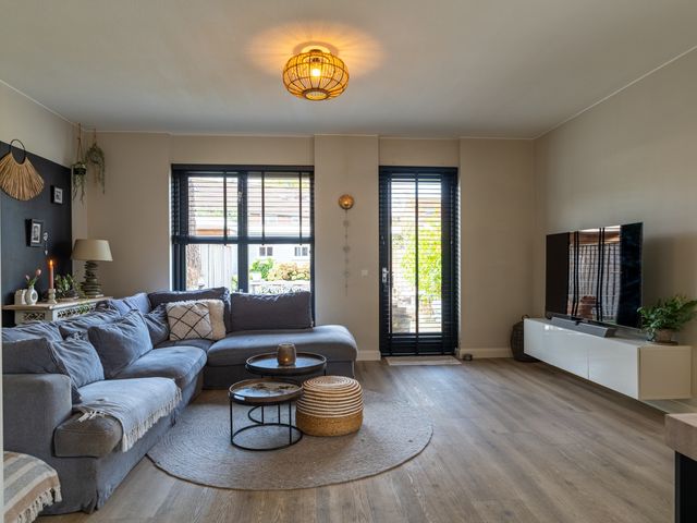 Bollenhoef 20, Eethen