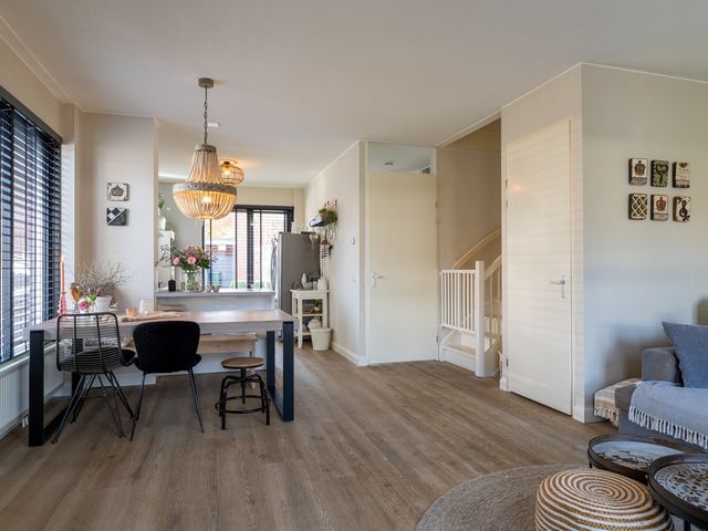 Bollenhoef 20, Eethen