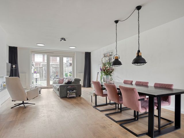 Stadhouderslaan 90, Zoeterwoude