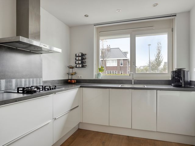 Stadhouderslaan 90, Zoeterwoude