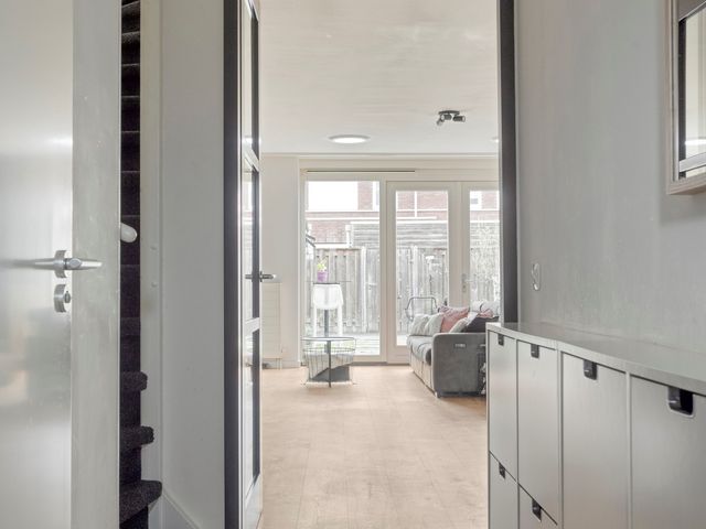 Stadhouderslaan 90, Zoeterwoude