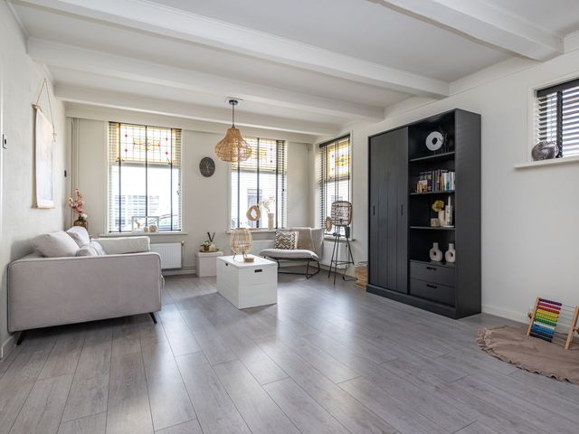 Nieuwstraat 31, Oude-Tonge