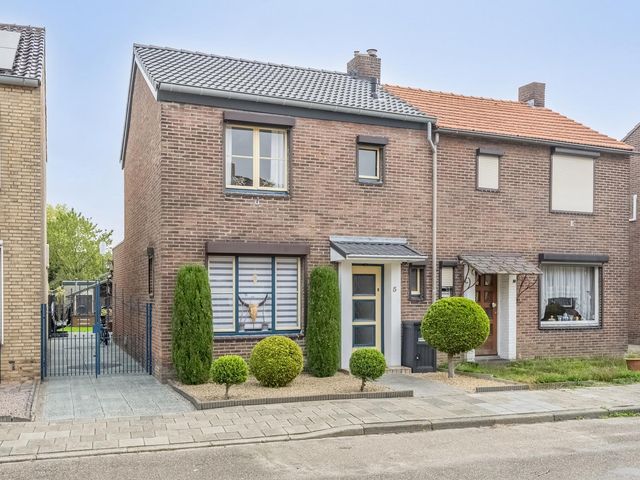 Karel Doormanstraat 5, Grevenbicht