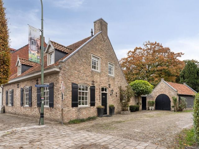 Burgemeester van Gilsestraat 1, Baarle-Nassau