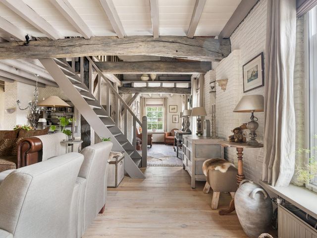 Burgemeester van Gilsestraat 1, Baarle-Nassau