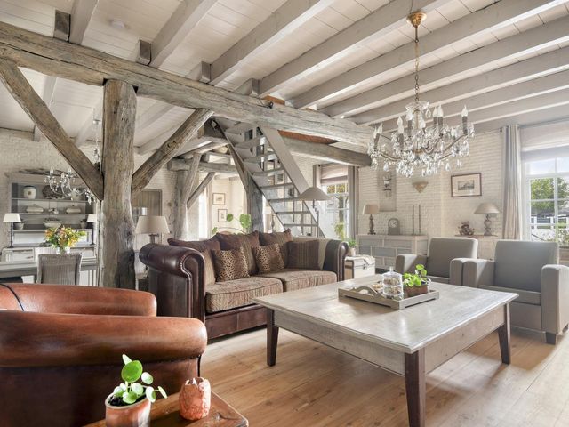 Burgemeester van Gilsestraat 1, Baarle-Nassau