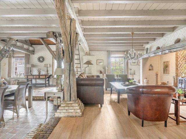 Burgemeester van Gilsestraat 1, Baarle-Nassau