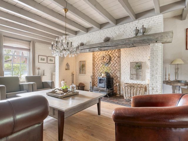 Burgemeester van Gilsestraat 1, Baarle-Nassau