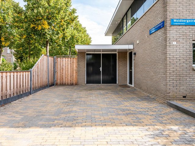 Woldbergstraat 1, Almere