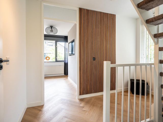 Woldbergstraat 1, Almere